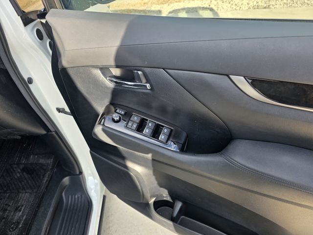 TOYOTA ALPHARD 2017 Image 31