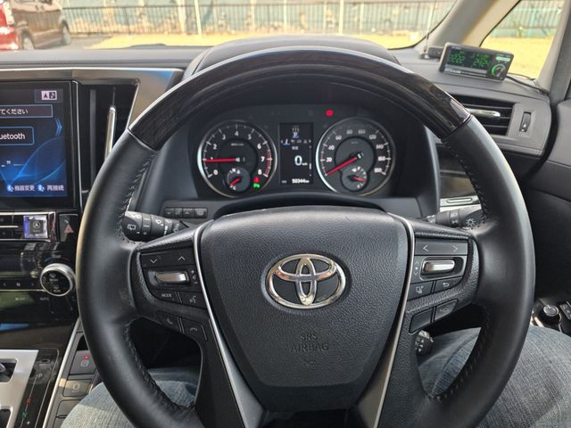 TOYOTA ALPHARD 2017 Image 31