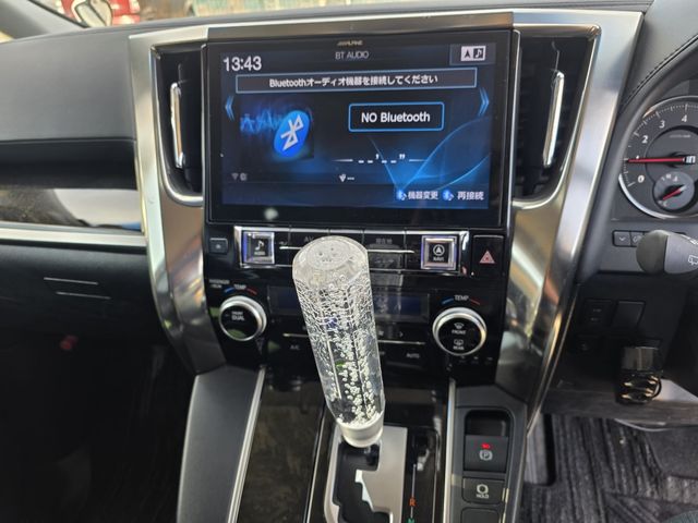 TOYOTA ALPHARD 2017 Image 31