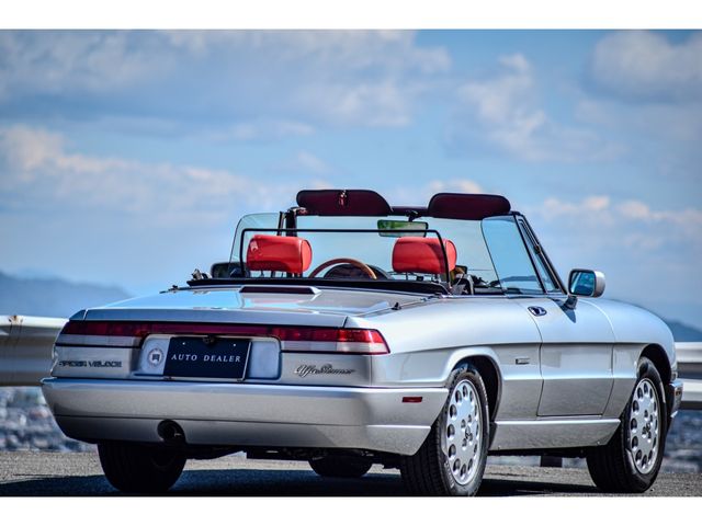ALFAROMEO SPIDER 1991 Image 31