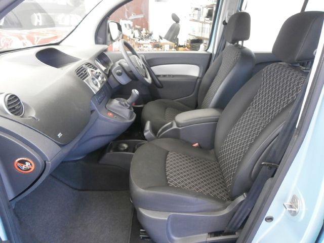 RENAULT KANGOO 2013 Image 31