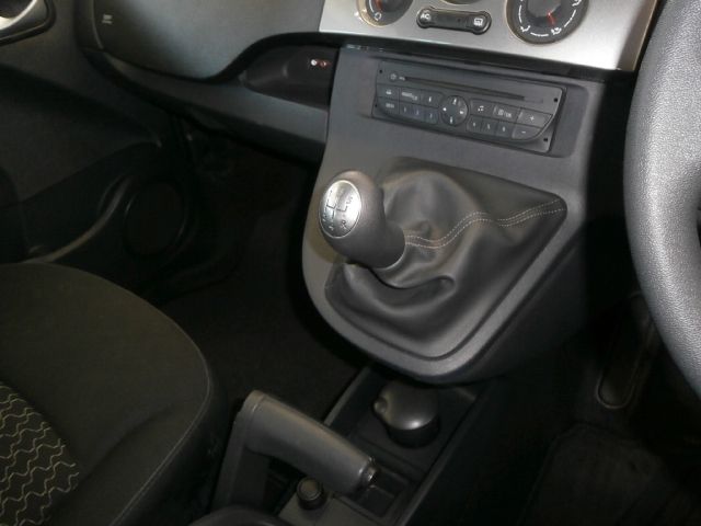 RENAULT KANGOO 2013 Image 31