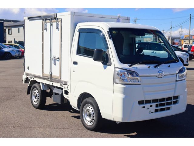 DAIHATSU HIJET TRUCK 4WD 2022 Image 31