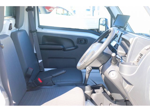 DAIHATSU HIJET TRUCK 4WD 2022 Image 31