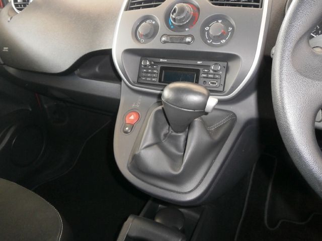 RENAULT KANGOO 2014 Image 31