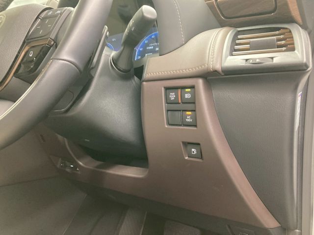 TOYOTA ALPHARD HYBRID 2025 Image 31