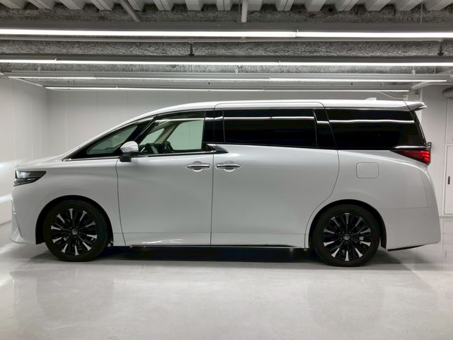 TOYOTA ALPHARD HYBRID 2025 Image 31