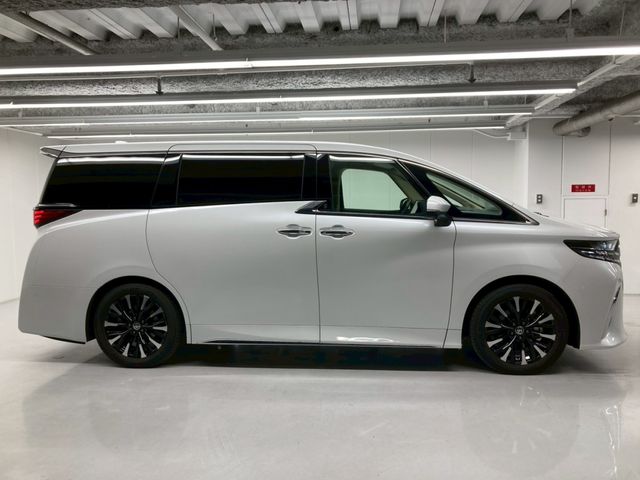TOYOTA ALPHARD HYBRID 2025 Image 31