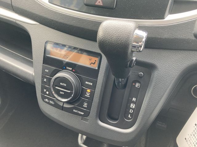 SUZUKI WAGON R 2013 Image 31