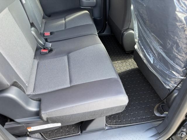 TOYOTA SIENTA 2026 Image 31