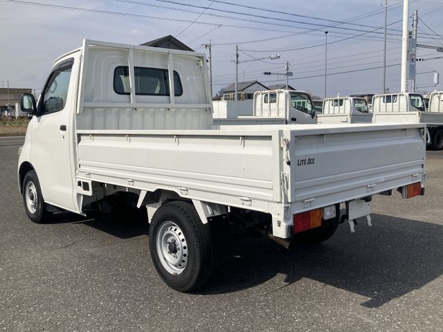 TOYOTA LITEACE TRUCK 2WD 2011 Image 31