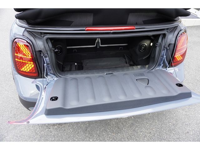 BMW MINI COOPER OPEN 2025 Image 31