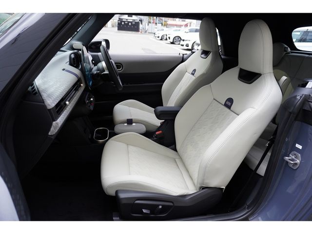 BMW MINI COOPER OPEN 2025 Image 31