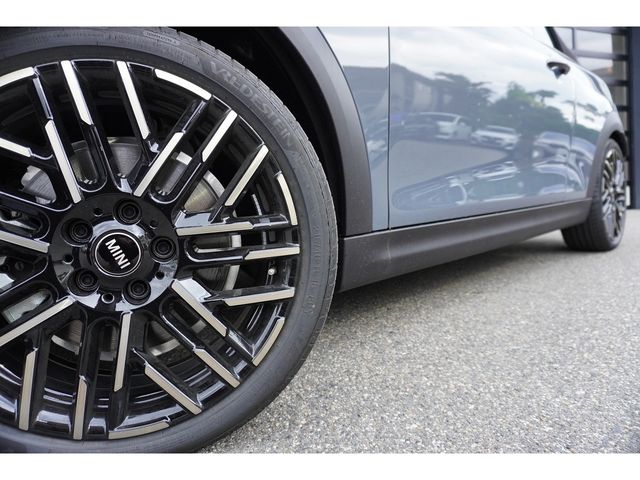 BMW MINI COOPER OPEN 2025 Image 31