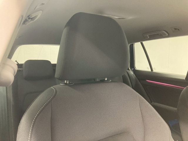 VOLKSWAGEN GOLF VARI 2024 Image 31