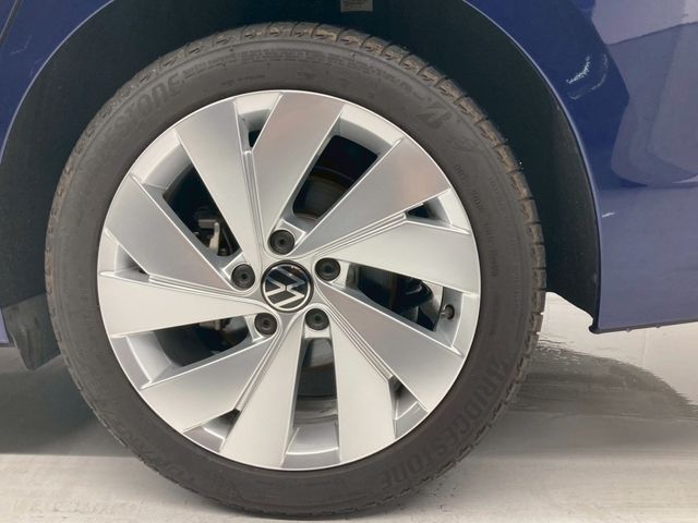 VOLKSWAGEN GOLF VARI 2024 Image 31