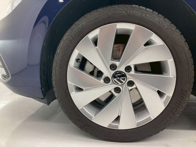 VOLKSWAGEN GOLF VARI 2024 Image 31