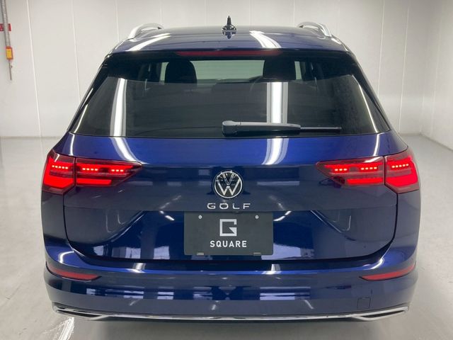 VOLKSWAGEN GOLF VARI 2024 Image 31