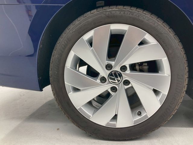 VOLKSWAGEN GOLF VARI 2024 Image 31