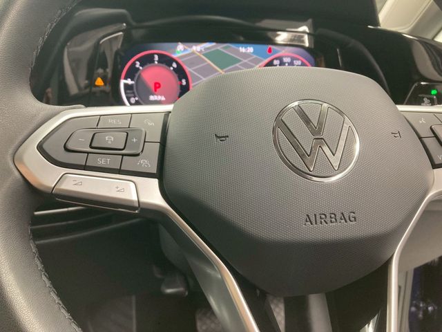 VOLKSWAGEN GOLF VARI 2024 Image 31