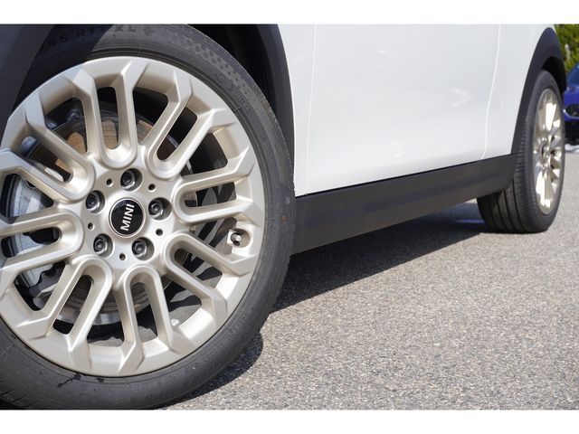 BMW MINI COOPER OPEN 2025 Image 31