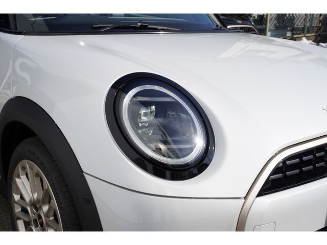 BMW MINI COOPER OPEN 2025 Image 31