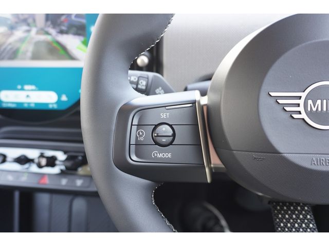 BMW MINI COOPER OPEN 2025 Image 31