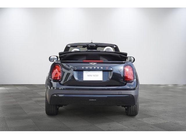 BMW MINI COOPER OPEN 2025 Image 31