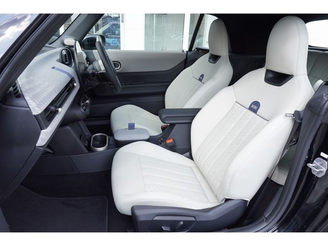 BMW MINI COOPER OPEN 2025 Image 31