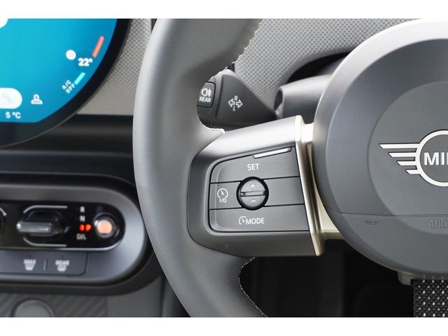 BMW MINI COOPER OPEN 2025 Image 31