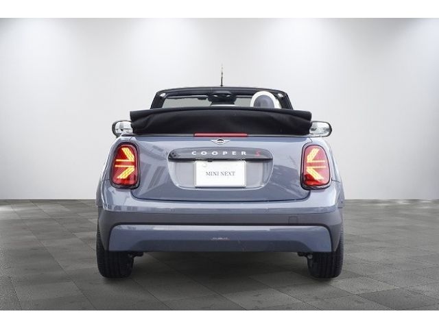 BMW MINI COOPER OPEN 2025 Image 31