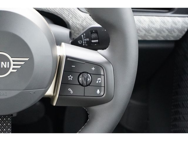 BMW MINI COOPER OPEN 2025 Image 31