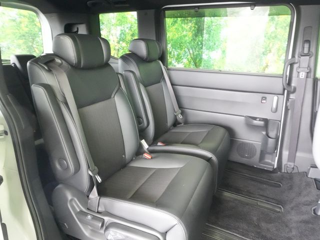 HONDA STEPWAGON E:HEV SPAD 2024 Image 31