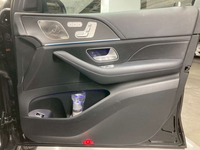 MERCEDES BENZ GLS CL 2024 Image 31