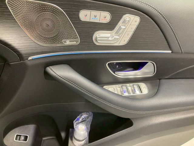 MERCEDES BENZ GLS CL 2024 Image 31