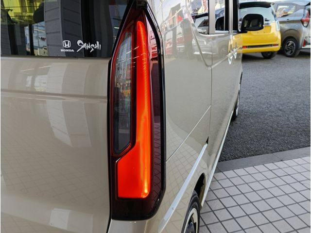 HONDA N BOX 2024 Image 31