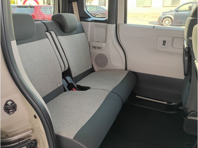 HONDA N BOX 2024 Image 31