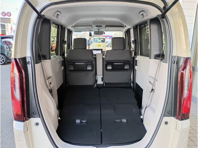 HONDA N BOX 2024 Image 31