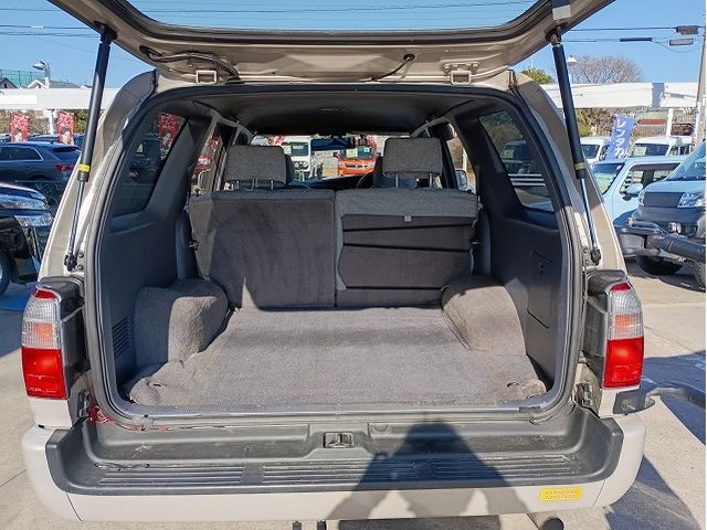 TOYOTA HILUXSURF WAGON 4WD 1996 Image 31