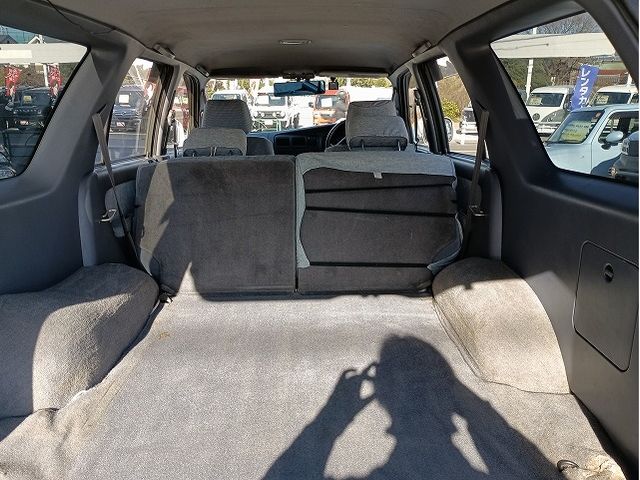 TOYOTA HILUXSURF WAGON 4WD 1996 Image 31