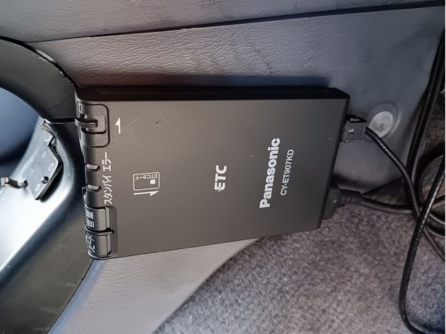 TOYOTA HILUXSURF WAGON 4WD 1996 Image 31