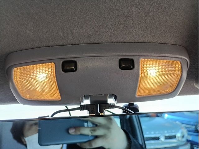 TOYOTA HILUXSURF WAGON 4WD 1996 Image 31