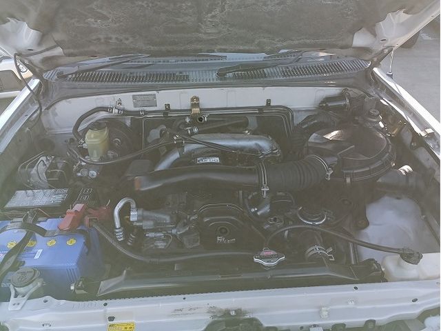 TOYOTA HILUXSURF WAGON 4WD 1996 Image 31