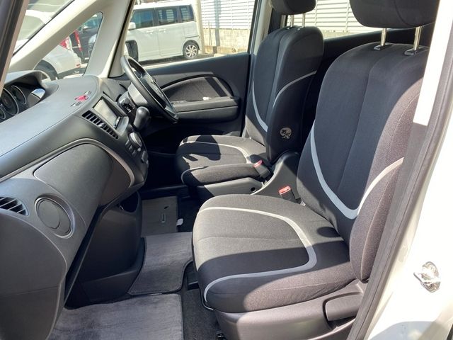 MAZDA BIANTE 2011 Image 31