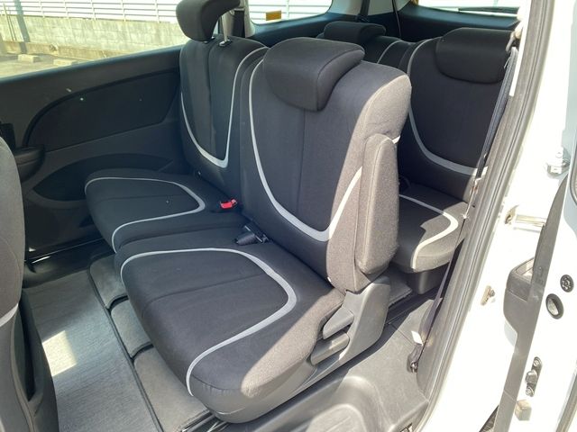 MAZDA BIANTE 2011 Image 31