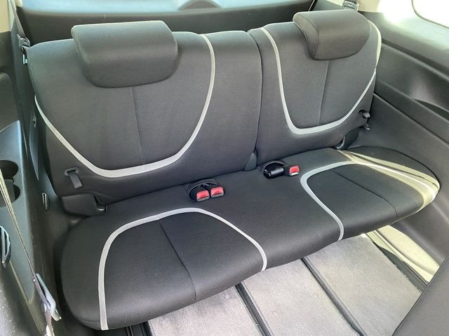 MAZDA BIANTE 2011 Image 31