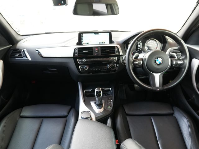 BMW 1SERIES 2018 Image 31