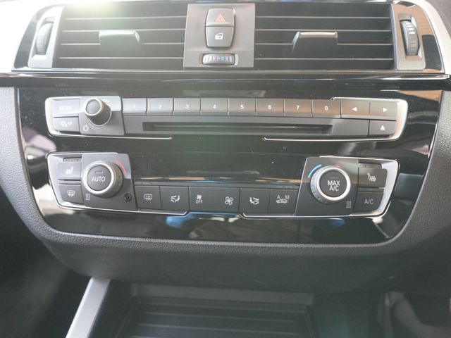 BMW 1SERIES 2018 Image 31