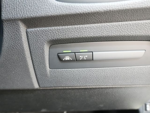 BMW 1SERIES 2018 Image 31