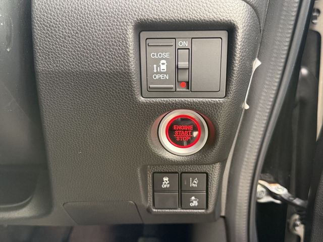 HONDA N BOX CUSTOM 2020 Image 31